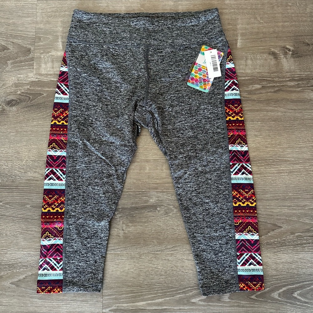 LuLaRoe Jade Leggings Capri Length Size Large New with Tags